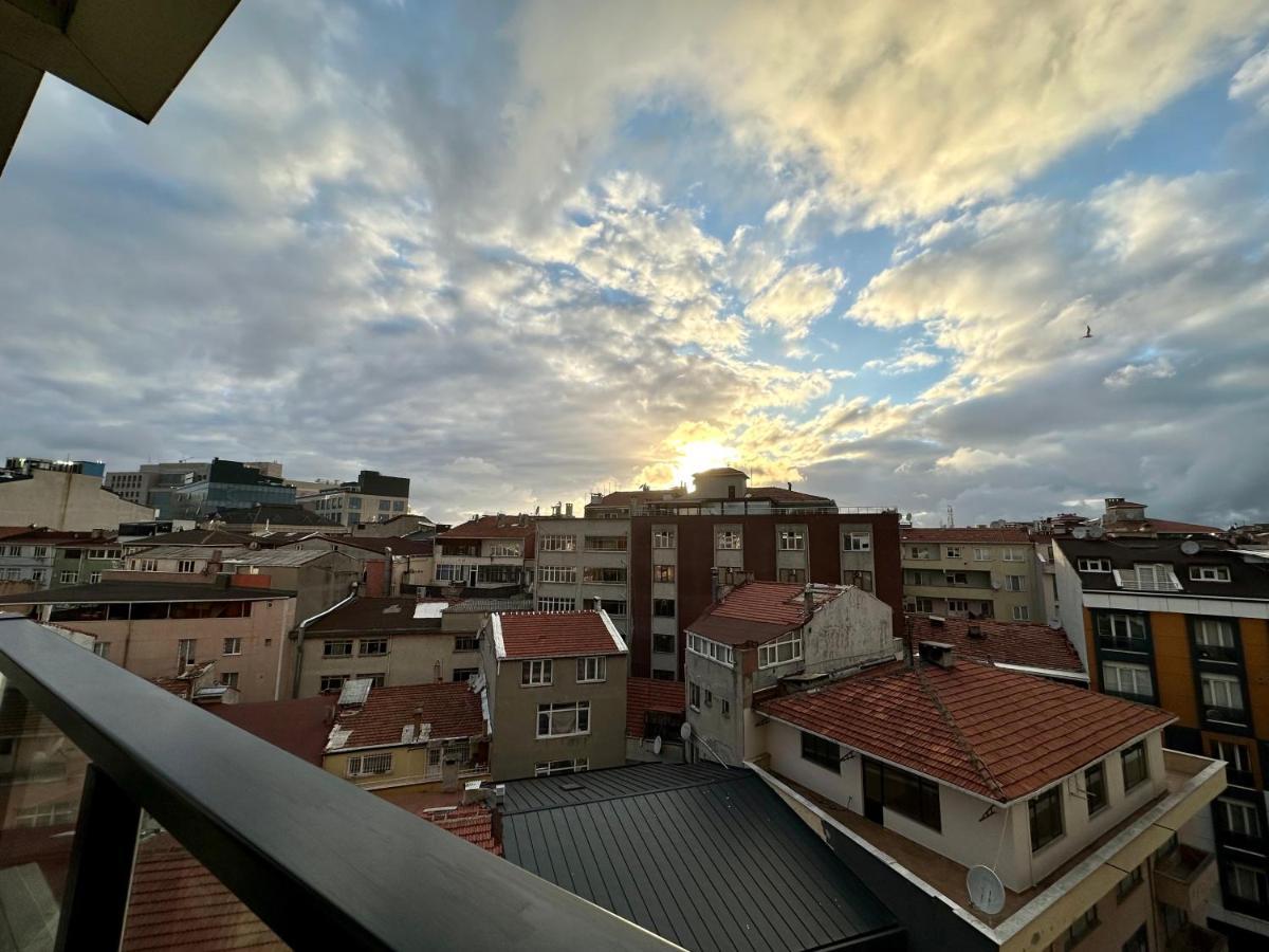 Appartement Sisli Modern Residence, 2 Bedroom Apartments, 250m Metro Station Istambul