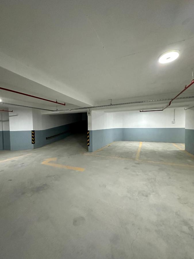 Sisli Modern Residence, 2 Bedroom Apartments, 250m Metro Station Istambul